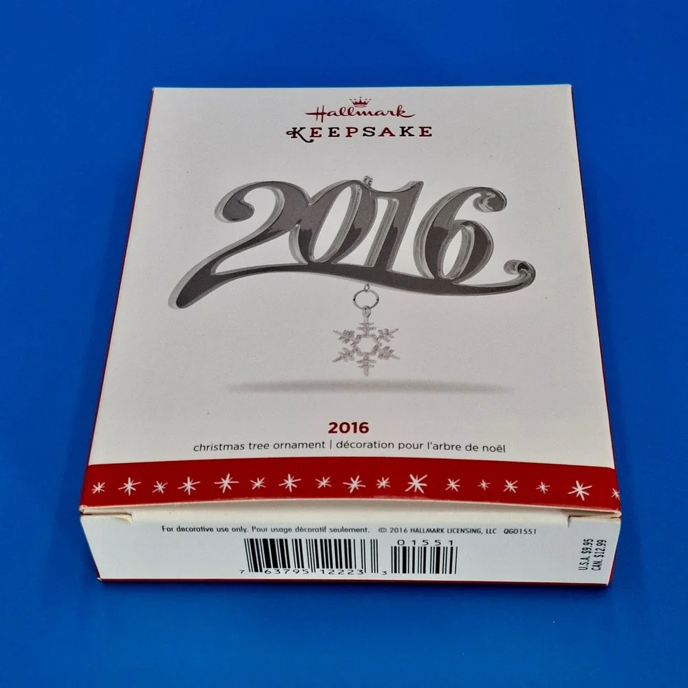 2016 Hallmark Keepsake Silver Year Snowflake Christmas Ornament QGO1551 w/ Box